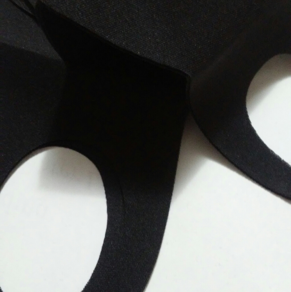 10 Pack New Black Stretchy Washable Face Masks - Picture 2 of 4